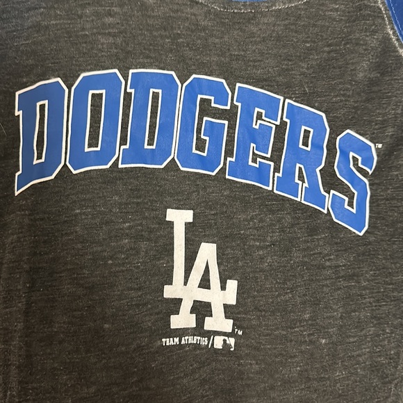 Dodgers top - Picture 3 of 4